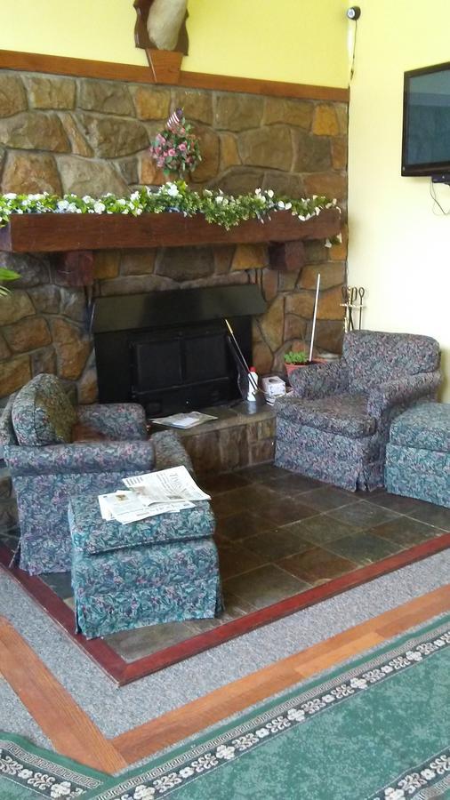 科拉瑞斯维利汽车旅馆 Frostburg 外观 照片